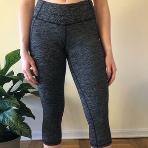 Old Navy Mid Calf Stripped Leggings